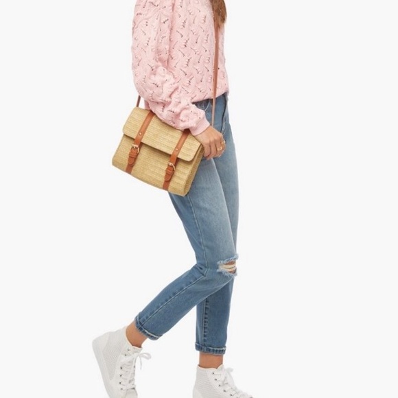 ❌SOLD❌NWOT Buckle Messenger Crossbody Bag - Picture 5 of 6